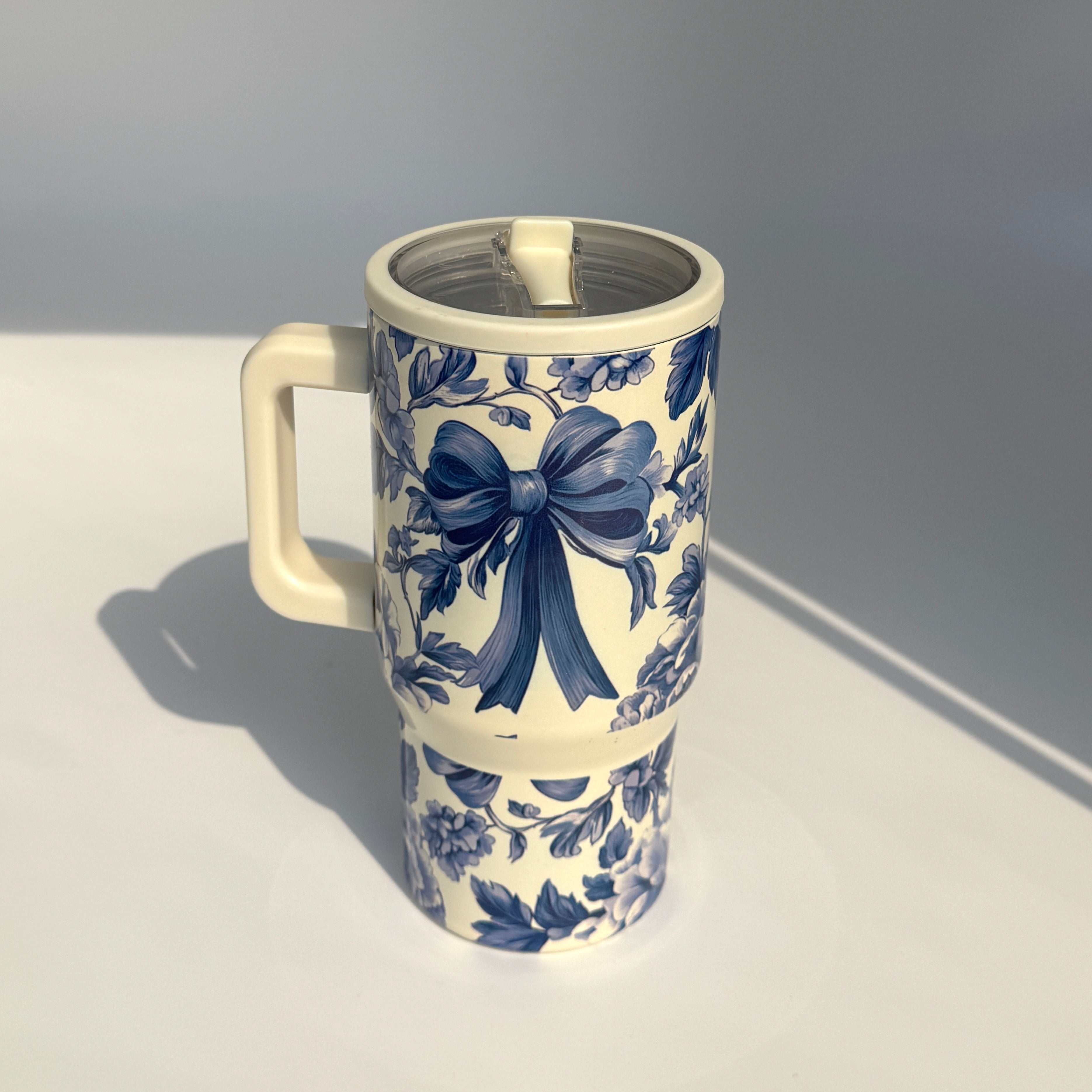 Classic Blue Bow Tumbler – 20 oz